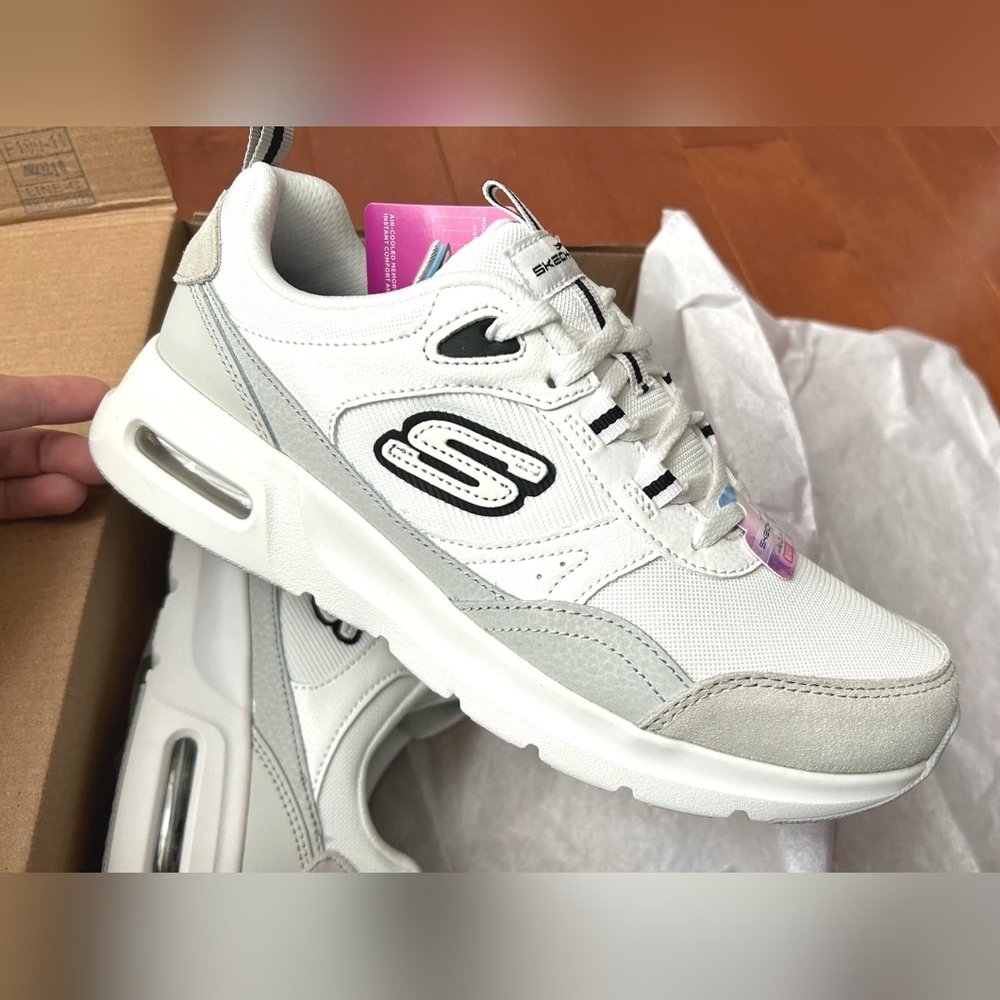 skechers women's sneaker size 10